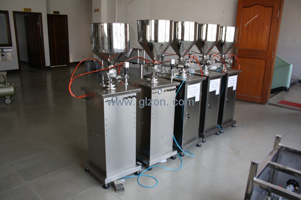 全自動灌裝設(shè)備,全自動灌裝機(jī)廠家,干粉砂漿包裝機(jī),噸袋包裝機(jī)